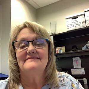 Meet your Posher, Kim heck